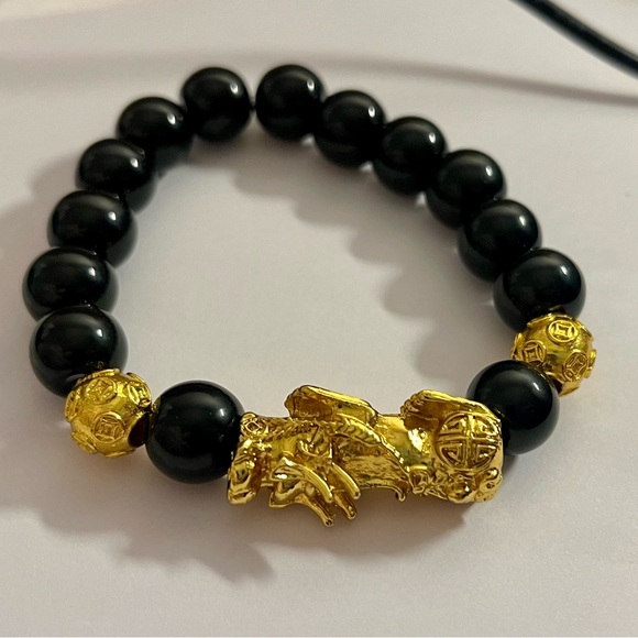 Obsidian (NWOT) elastic bracelet feng shui jewelry - Picture 3 of 17